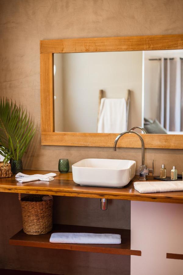 Karibuni Boutique Hotel (Adults Only) Cul de Sac Exterior photo