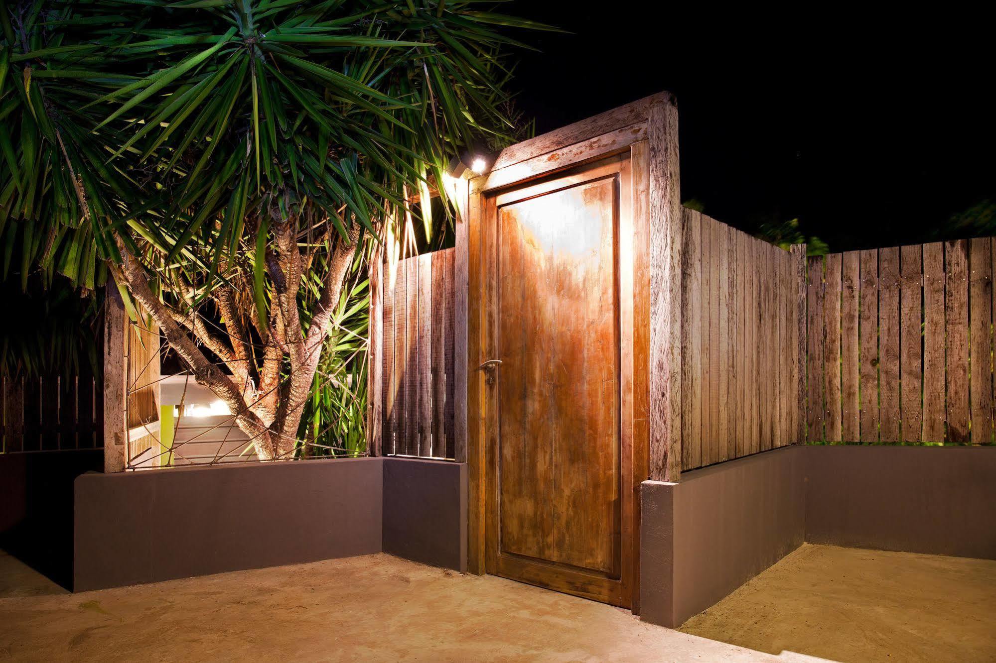 Karibuni Boutique Hotel (Adults Only) Cul de Sac Exterior photo